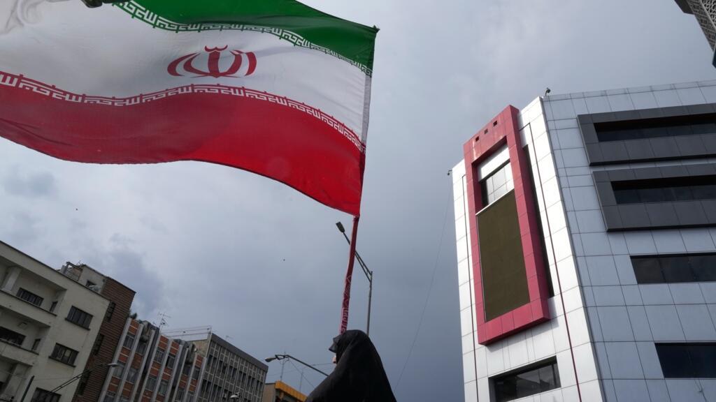 مساع دبلوماسية حثيثة لحل الخلافات الرئيسية بين واشنطن وطهران وروبيو يتحدث عن إحراز “تقدم”