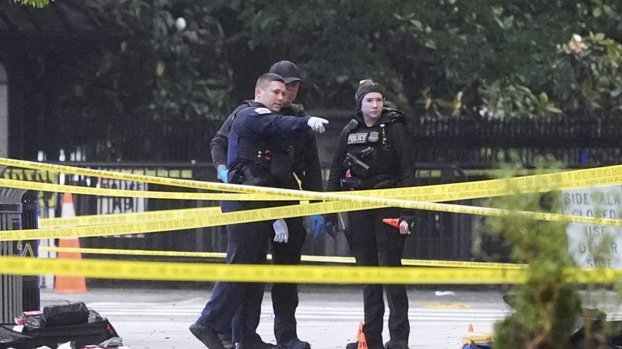 Suspected gunman dead after gunfire exchanged with Secret Service near White House