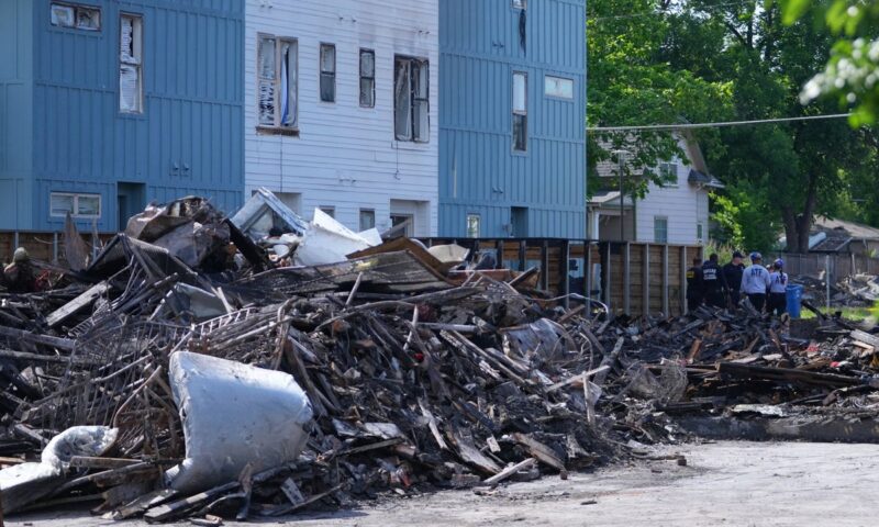 Crews scour site of deadly Dallas apartment explosion in search of more victims