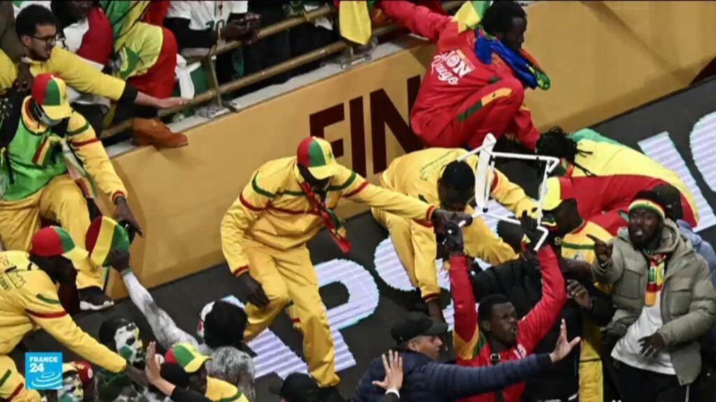 المغرب: الملك محمد السادس يُصدر عفواً عن المشجعين السنغاليين
