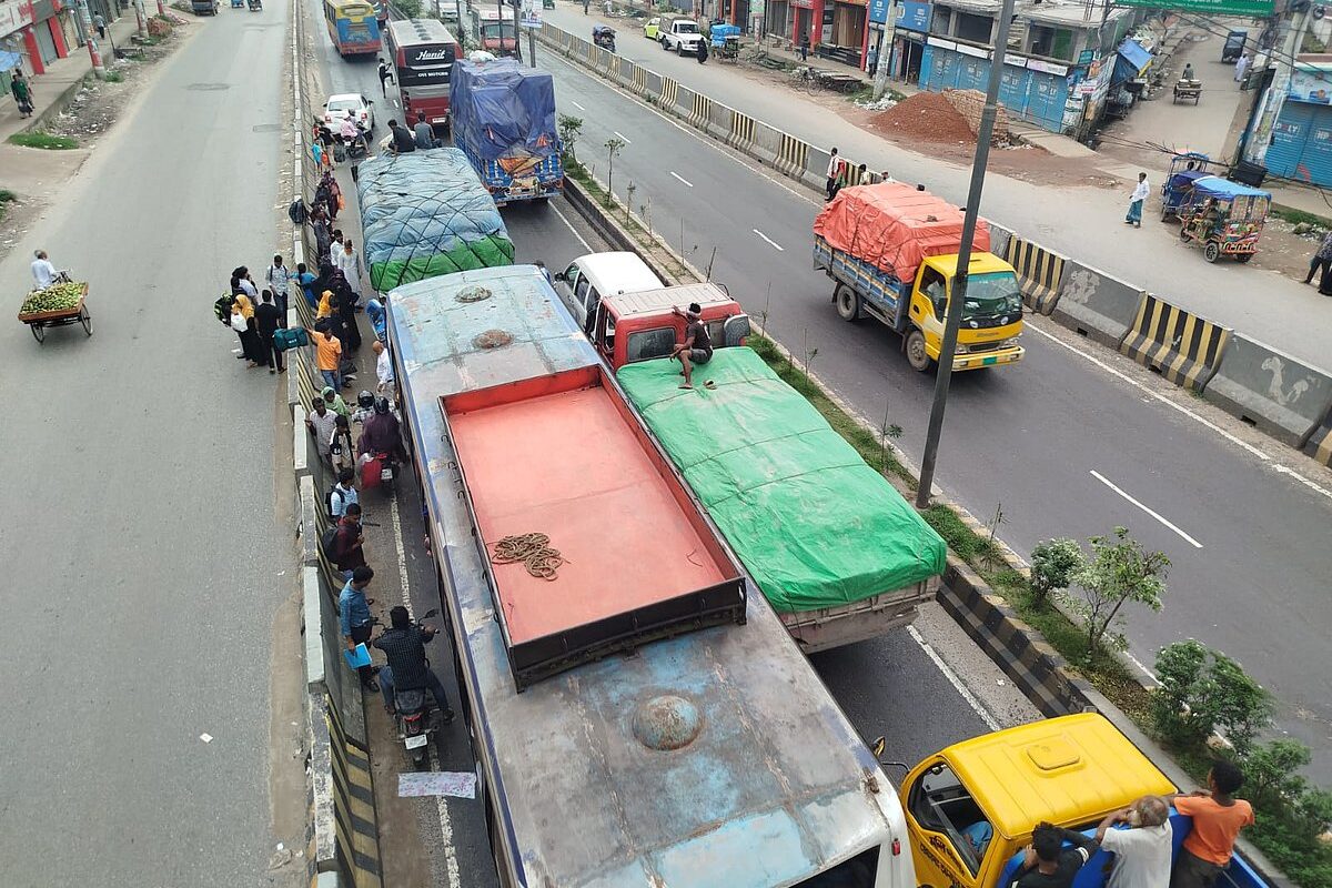 Eid travel begins, risks at 94 spots; fears of suffering due to rain and accidents