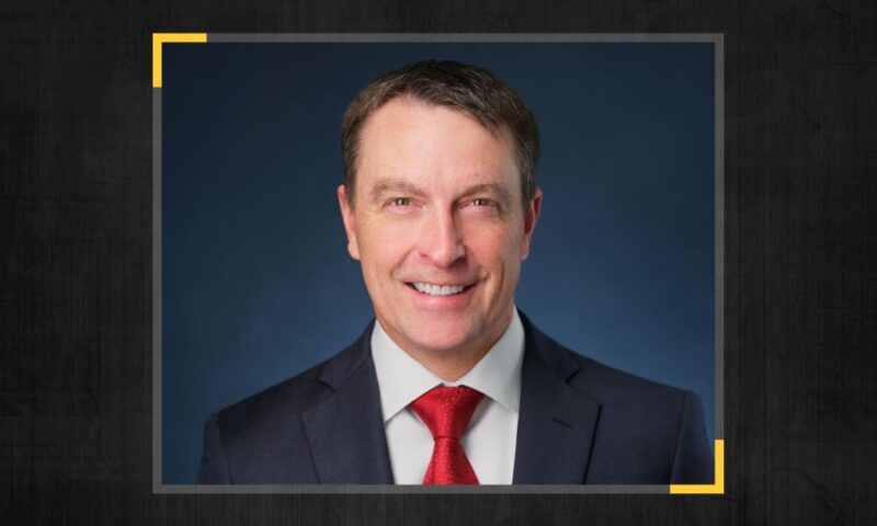 Paxton-backed Thomas Smith defeats Alison Fox in GOP runoff for Texas’ highest criminal court