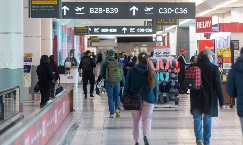 Canadian travel to U.S. tanked 24% in late 2025 from year before: data