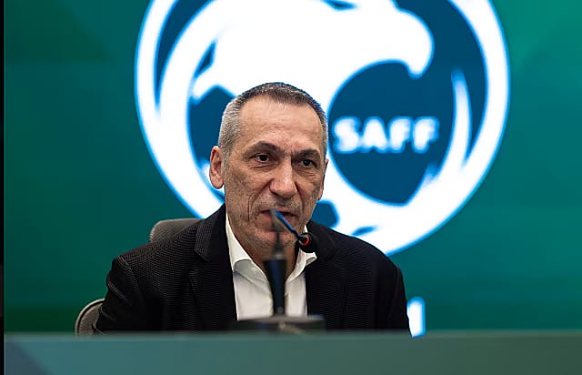 «دونيس»: لست راضياً عن النتيجة أمام الإكوادور.. وباب المنتخب السعودي مفتوح للجميع