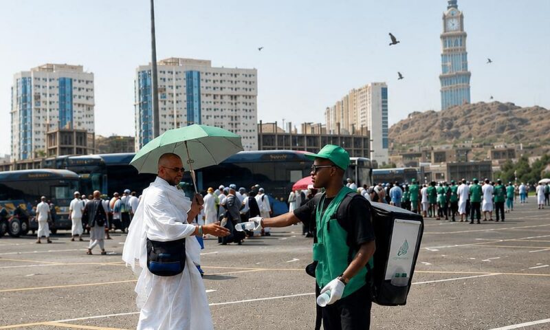 سقيا برّ محافظة الموية يتجه لتوزيع 4 ملايين عبوة لحجاج هذا العام
