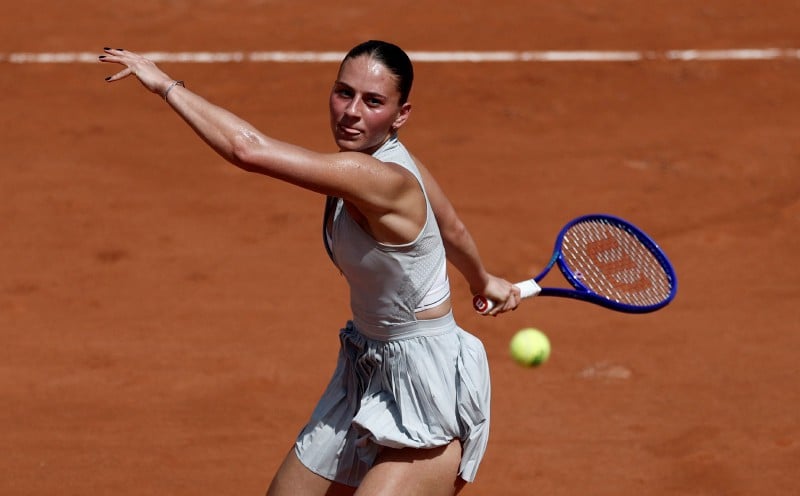 Kostyuk dedicates opening Roland Garros win to Ukraine