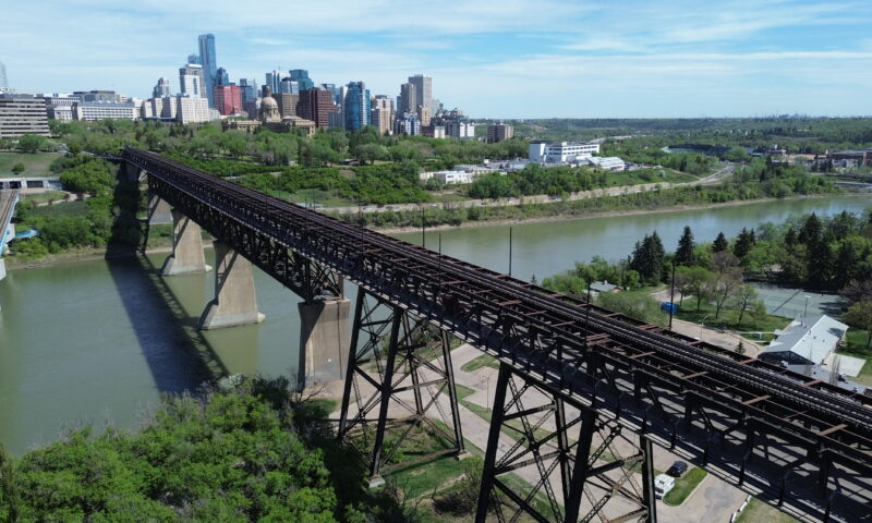 Edmonton city councillors discuss ways to save High Level Bridge