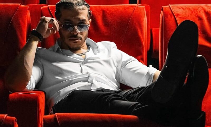 “ديزي دروس” يجمع الغناء والصورة