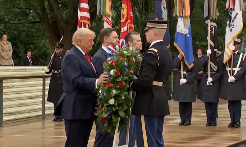 Donald Trump lays wreath at Tomb of Unknown Soldier to mark Memorial Day