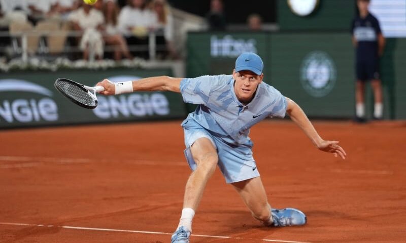 Sinner, Sabalenka cruise in French Open first round