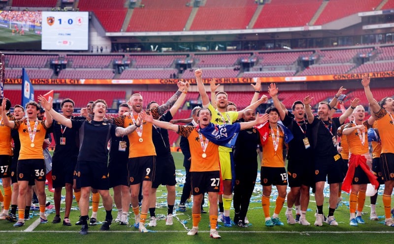Hull promoted to Premier League after McBurnie strikes late in play-off final
