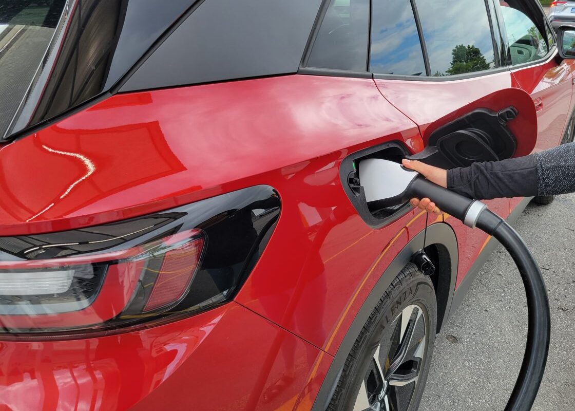 EV rebate claims top $122M, but many dealers still waiting on Ottawa to pay