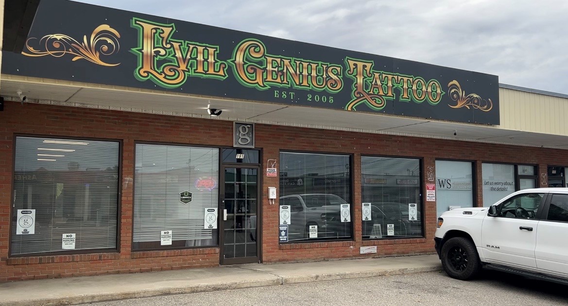 Kelowna tattoo shop owners file defamation lawsuit after viral confrontation