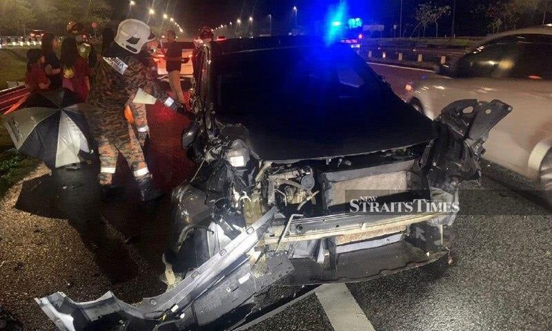 Four injured in five-vehicle crash on LPT2 near Paka R&R