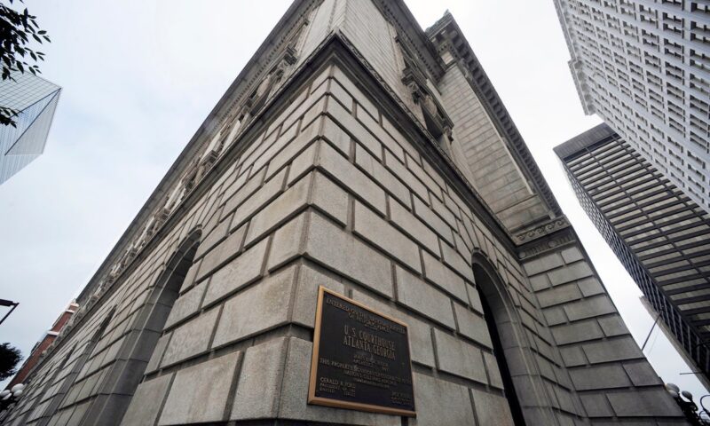 Federal judge’s courthouse hookups with cop heard by staff, report says