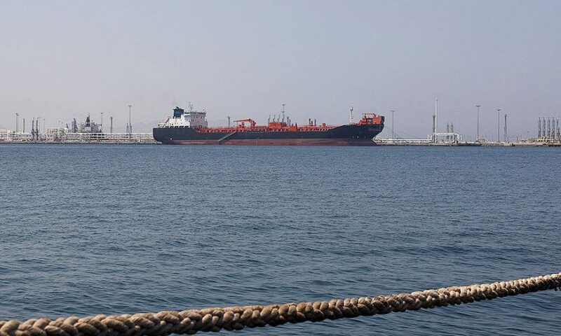 Mass tanker blackout rattles Gulf ahead of 1.35M-barrel oil transfer amid US-Iran talks: firm