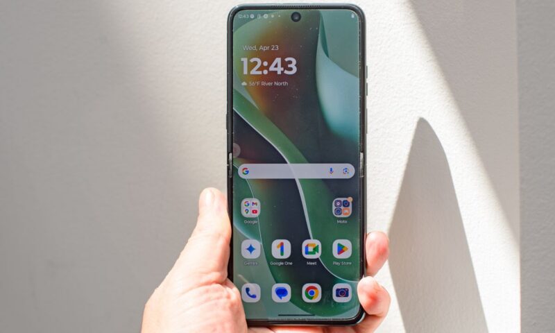 Is this the Honey scandal all over again? Motorola phones caught adding affiliate codes to Amazon orders