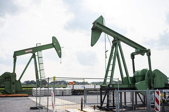 Big Oil drags its feet over CO2 storage mandate