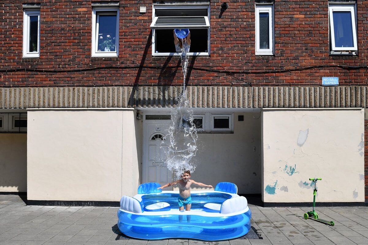 Swap paddling pools for water blasters to keep cool in heatwave, Britons urged