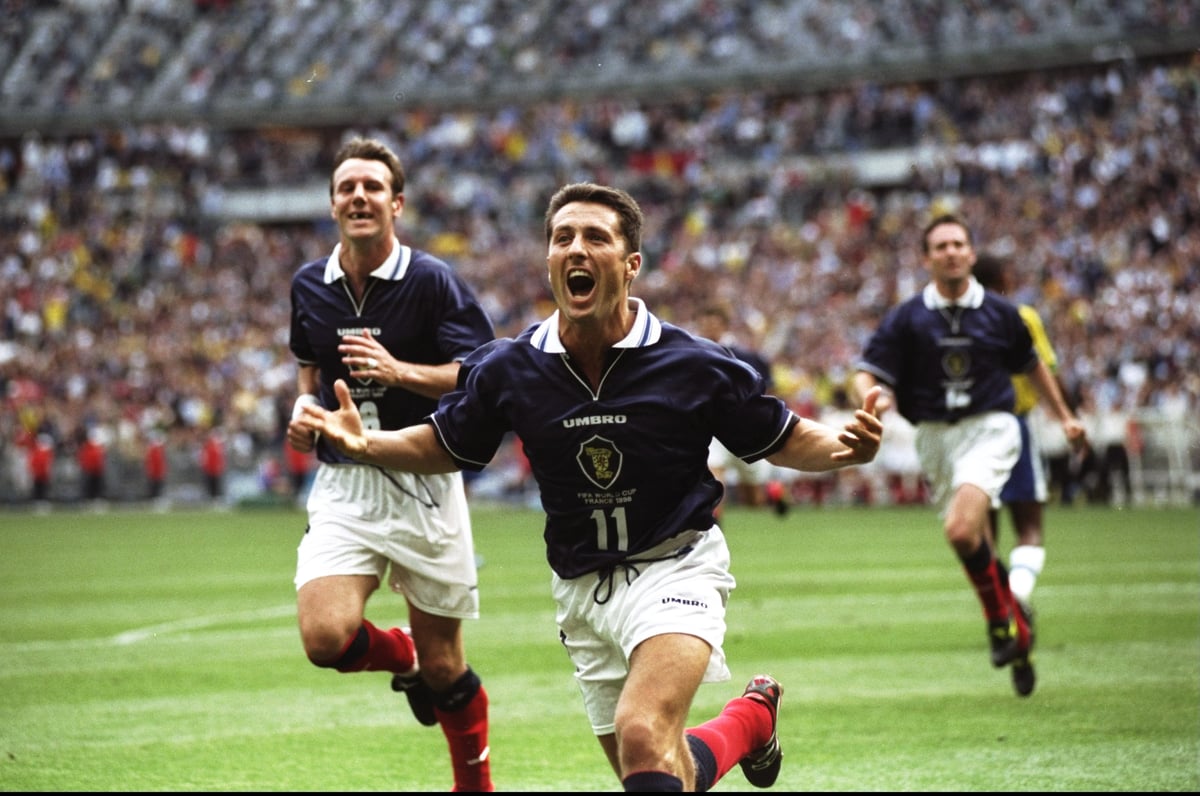Scotland at France ’98: Tartan Army everywhere, Dario G and meeting Brazil at Disneyland