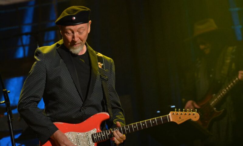 Richard Thompson, Edinburgh review: ‘richly expressive’