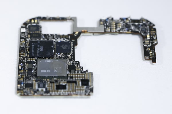 Huawei is unveiling a new 3D chip design it says can close the gap with global leaders