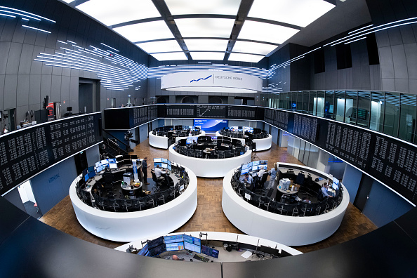 Oil gains, European stocks down on uncertain Mideast peace prospects