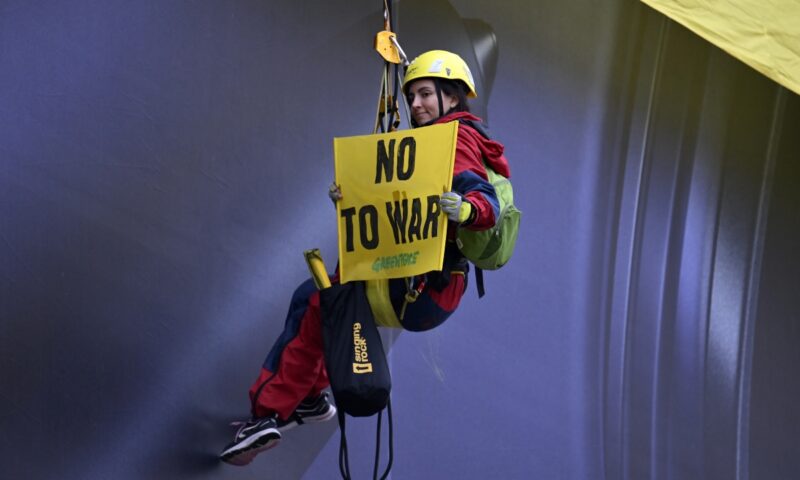 Greenpeace calls for greater state control of EU defence industry
