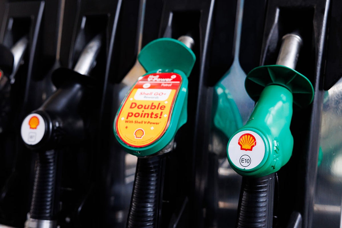 UK petrol prices hit fresh Iran war high