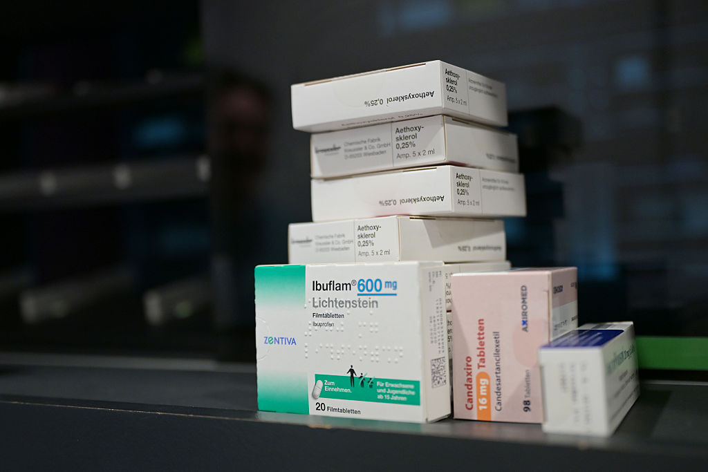 EU urged to re-open stalled drug transparency legislation