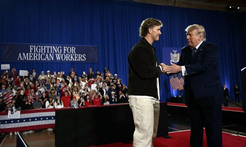 Jaxson Dart tried to clear the air with his teammates after Trump rally outcry. Here’s how they reacted