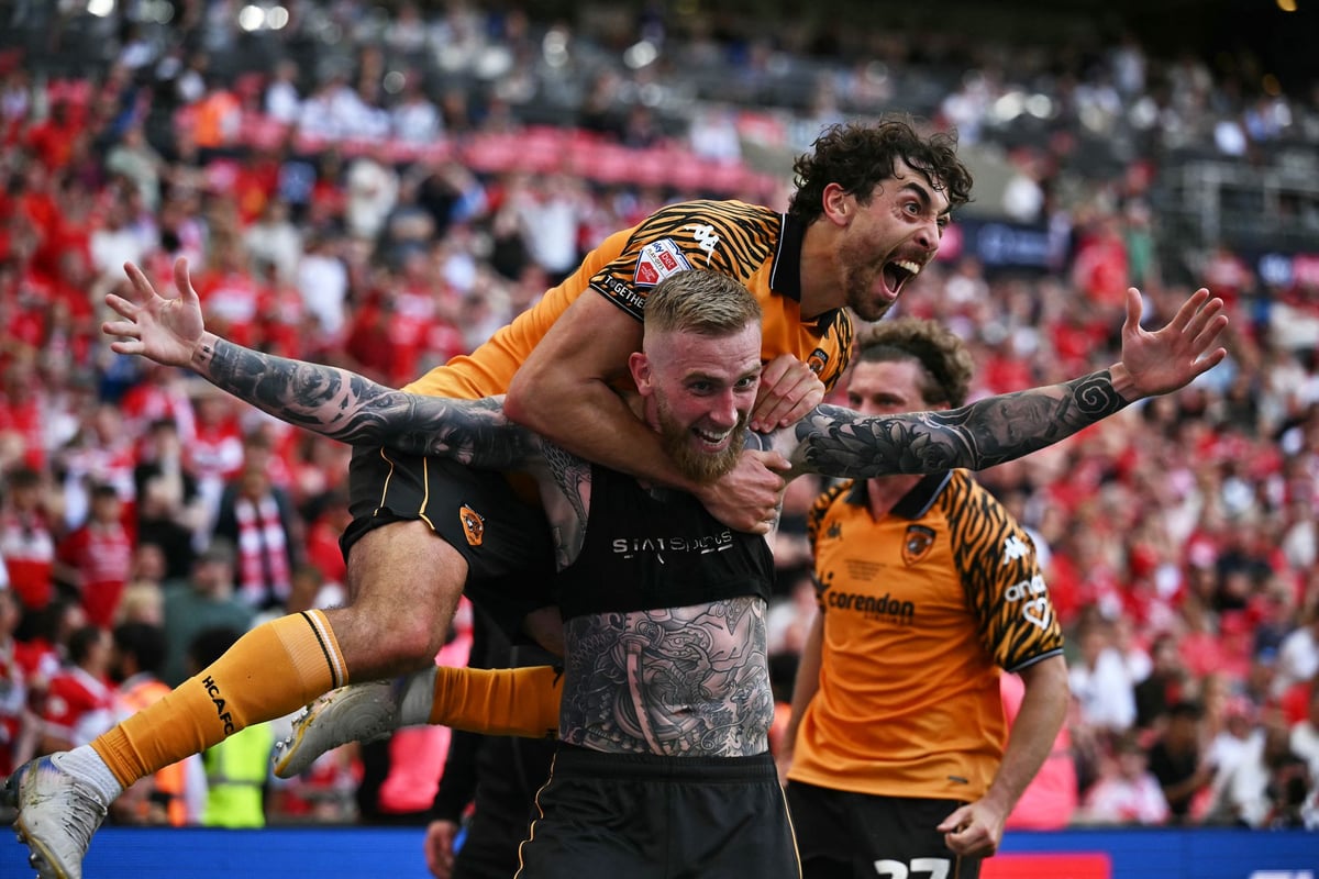 Snubbed Scotland striker scores £200m goal in further message to Steve Clarke