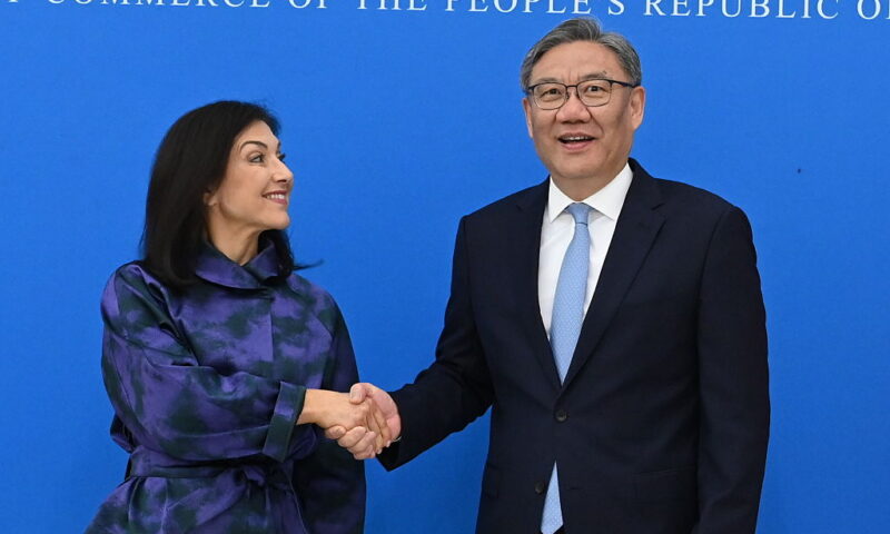 Germany warns on trade imbalance as economy minister visits China