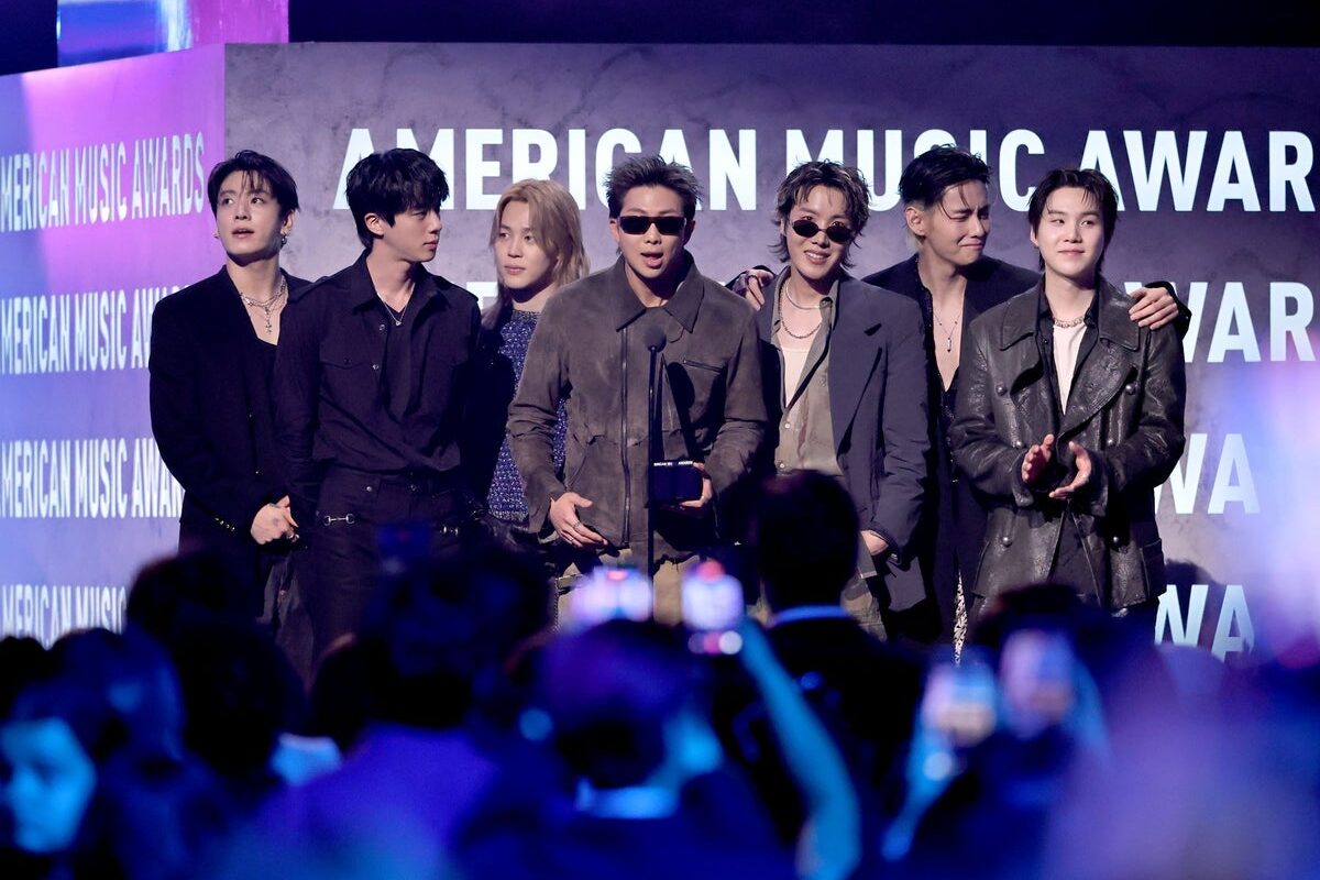 AMAs 2026: K-pop dominates major categories with wins for BTS and ‘Golden’