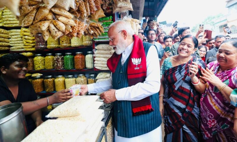 PM Modi’s jhalmuri break in Jhargram leaves Trinamool fuming