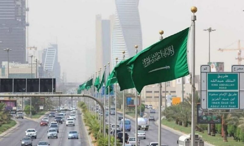 مكة تسجل 41 درجة.. حالة الطقس اليوم الأحد 14-12-1447 في المملكة