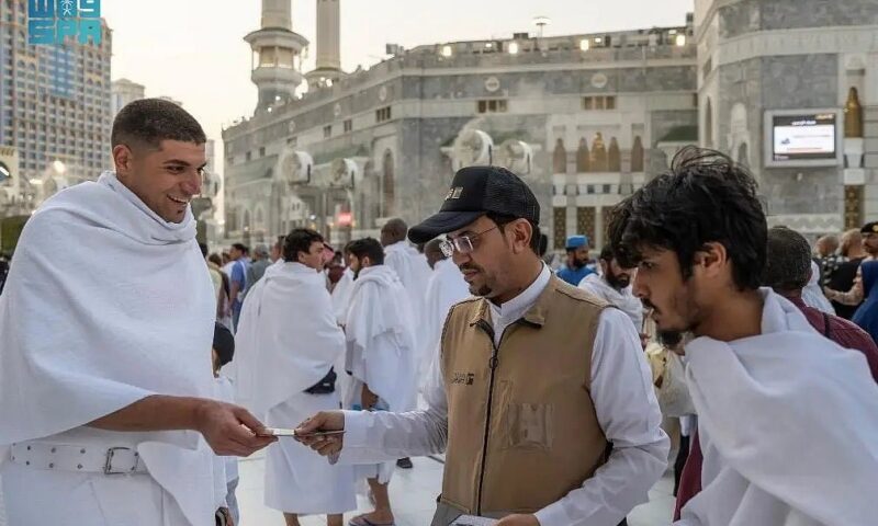 بدء إصدار التأشيرات اليوم.. تقويم موسم العمرة لعام 1448هـ