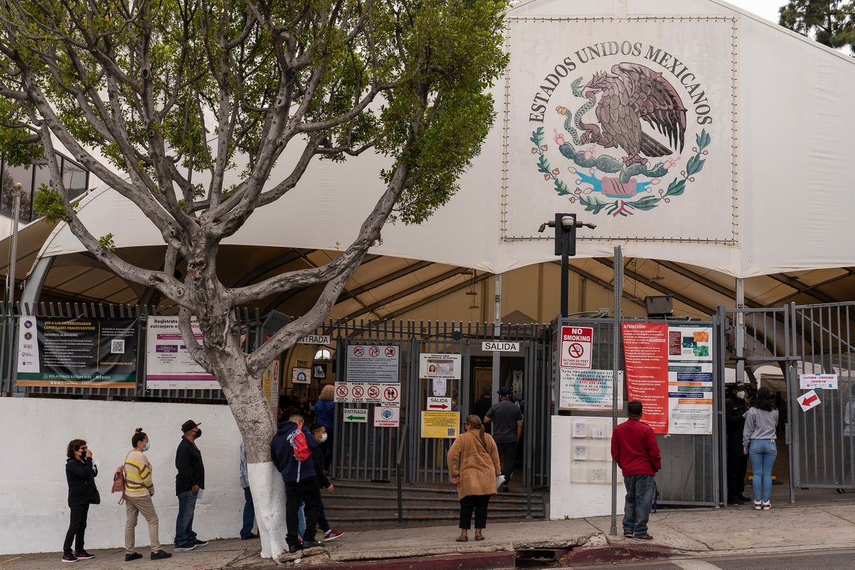 Trump review that could shutter Mexican consulates stokes worries