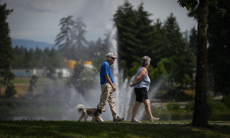 Reform old age security to help tackle Ottawa’s deficit, advocates say