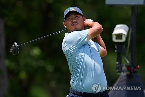 (LEAD) Kim Si-woo falls short in bid to end 3-yr PGA Tour title drought