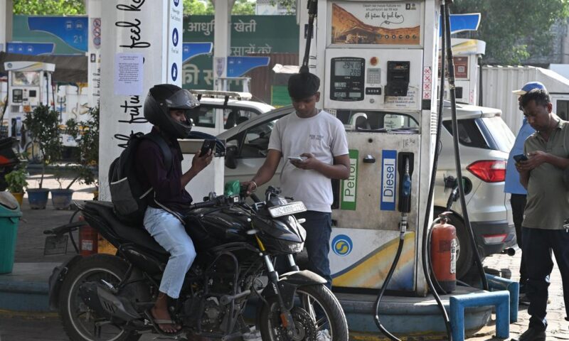 Government revises fuel export levies for fortnight beginning June 1, domestic rates unchanged