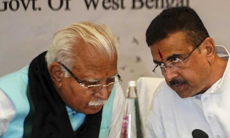Power Minister pushes for timely settlement of West Bengal State-depts’ dues, shift to prepaid metering