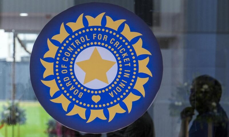 How has the BCCI resisted RTI scrutiny?
