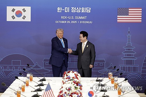 (News Focus) Lee’s ‘pragmatic’ diplomacy coasts through bumps in 1st year; N. Korea ties remain stalled