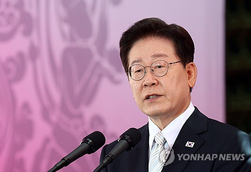 Lee offers condolences over deadly coal mine explosion in China