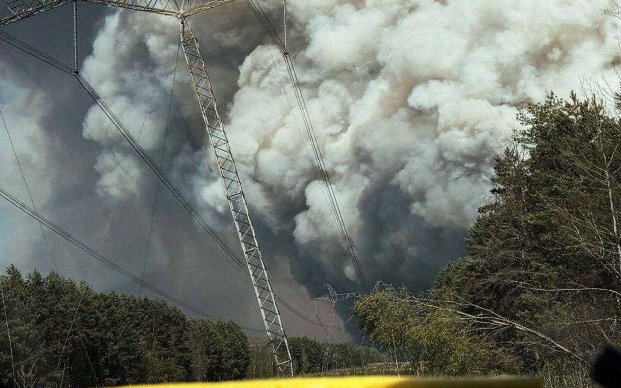 Fire is spreading in the Chernobyl exclusion zone after drone crash