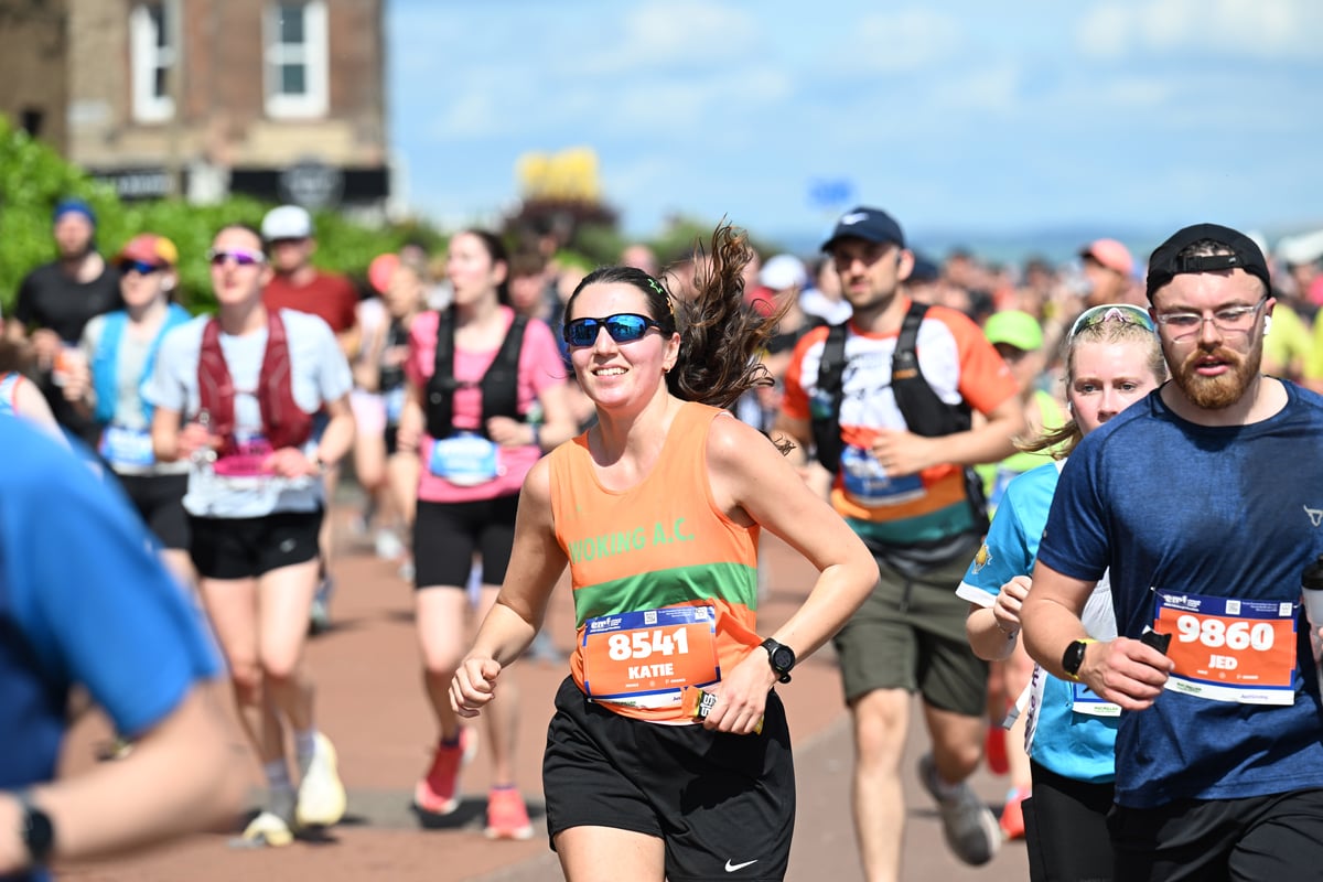 Feeling the heat: Marathon runners swelter in soaring temperatures