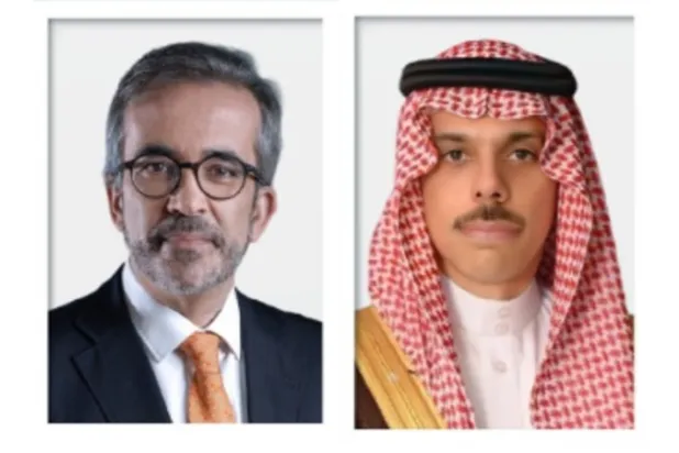 وزير الخارجية السعودي يبحث هاتفياً مع نظيره البرتغالي مستجدات الأوضاع بالمنطقة
