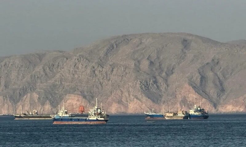 إيران تعلن عبور 28 سفينة مضيق هرمز