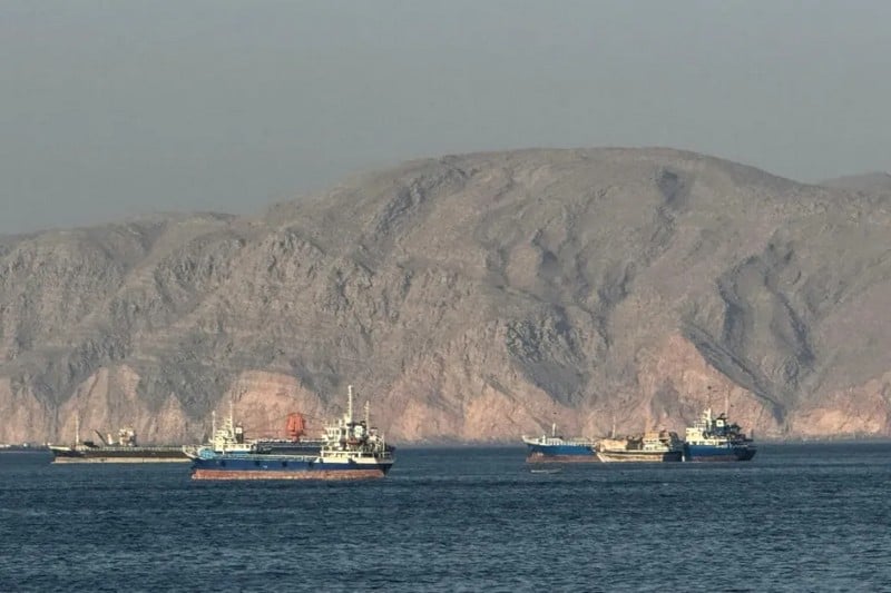 إيران تعلن عبور 28 سفينة مضيق هرمز